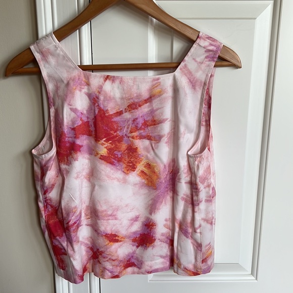 SALE!! NWT Ann Taylor Crop Top - Picture 2 of 6